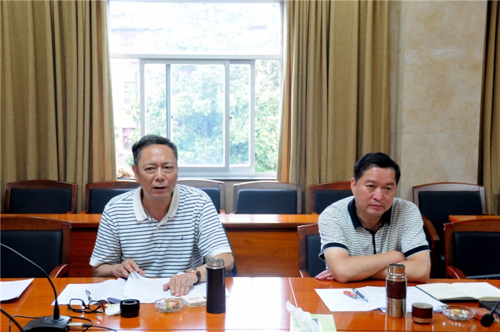 李文斌、覃崇辉到一平浪、羊场煤矿调研