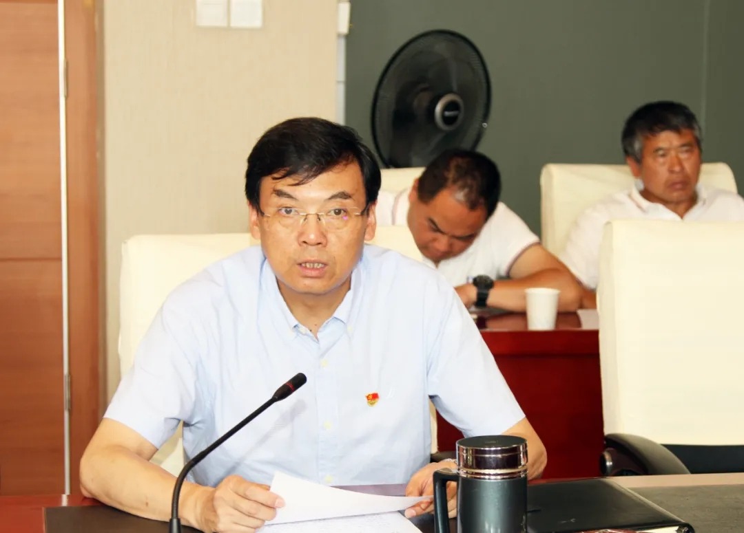 云煤集团党委副书记、总司理高建嵩教学党史学习教育专题党课