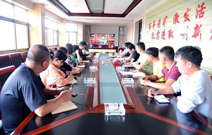 奋斗百年路 启航新征程——恩洪煤矿团委举行学习习近平总书记“七一”主要讲话精神专题念书班暨青年交流座谈会