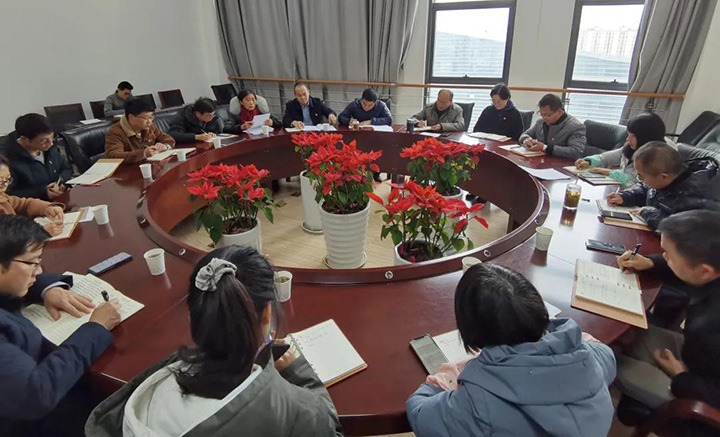 云煤（鸿运国际）集团直属党委二支部举行学习贯彻十九届六中全会精神主题党日活动