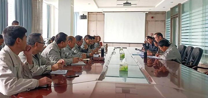 云煤（鸿运国际）集团清静检查组到先锋化工公司开展春节前清静生产检查