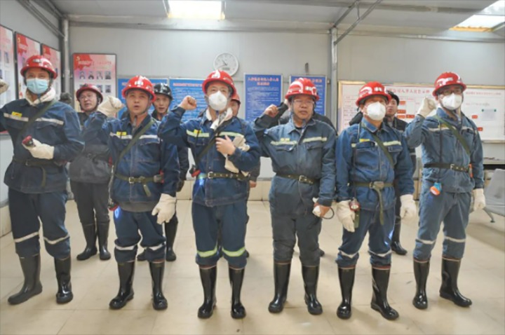 曲灸愿茉淳、麒麟区能源局一行到陆东煤矿公司开展清静生产督查事情