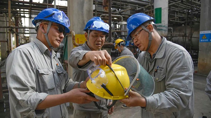 【简讯】先锋化工乐成产出苯酚产品、东源镇雄煤业为镇雄抗疫助力、先锋煤业向寻甸县自然资源局汇报用地事情