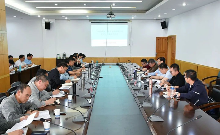 集团党委副书记、、、总司理高建嵩一行到曲煤焦化公司开展生产谋划督导调研