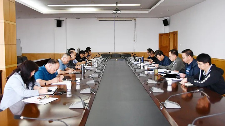 云煤（鸿运国际）集团党委副书记、、副董事长、、总司理高建嵩一行到云维集团督导调研