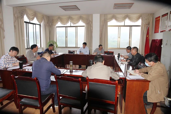 【专项行动】集团党委副书记、、、工会主席王鑫到后所煤矿公司、、、东源恒鼎公司、、、东源救援队指导专题民主生涯会