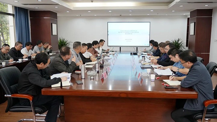 【简讯】曲煤焦化30万吨合成氨项目通过评审｜陆东煤矿开展井下电工手艺竞赛活动｜得马煤矿+1370m水平配电室装备完成回撤