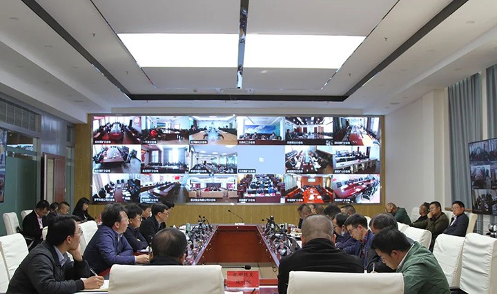 云煤（鸿运国际）集团召开三季度经济运行剖析会暨“奋战一百天，，，冲刺四序度”生产谋划专项行动推进会