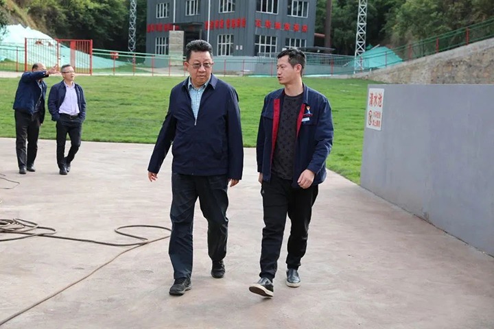 【主题教育】云煤（鸿运国际）集团专职外部董事寸延峰赴团结煤业公司开展主题教育调研