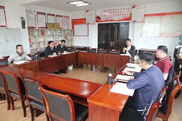 【主题教育】云煤（鸿运国际）集团党委委员、、、纪委书记、、、监察专员覃崇辉一行到后所煤矿公司开展主题教育调研