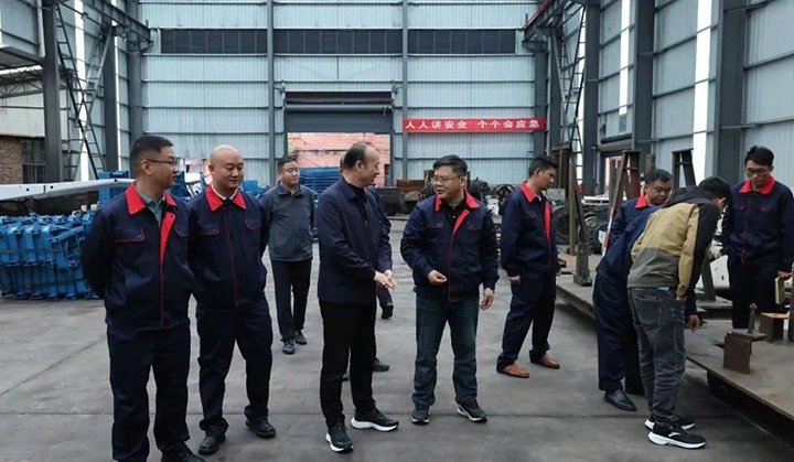 【聚焦云煤】国家矿山清静监察局云南局执法一处率考察组到田坝煤矿考察交流大倾角、、薄煤层综合机械化开采手艺