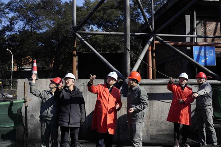 【聚焦云煤】云煤（鸿运国际）集团党委副书记、、、副董事长、、、总司理高建嵩一行到曲煤焦化公司开展调研