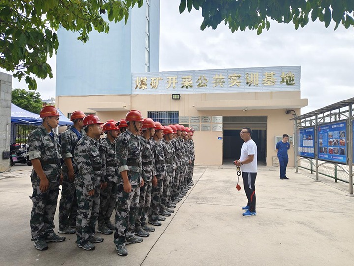 矿山救援新实力：：矿井深处的探索与生长