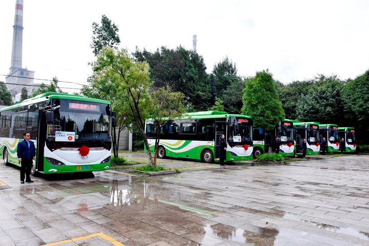 刷新为了谁？？暖心事里见新生 